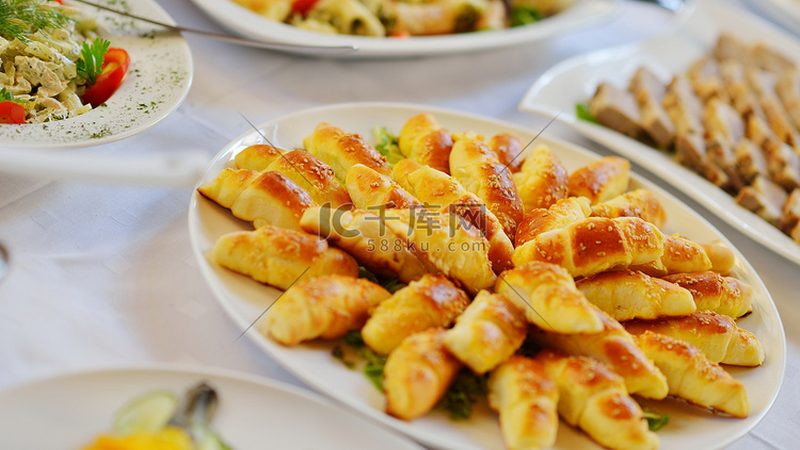 无铝泡打粉在桃酥饼干配方中的应用解析